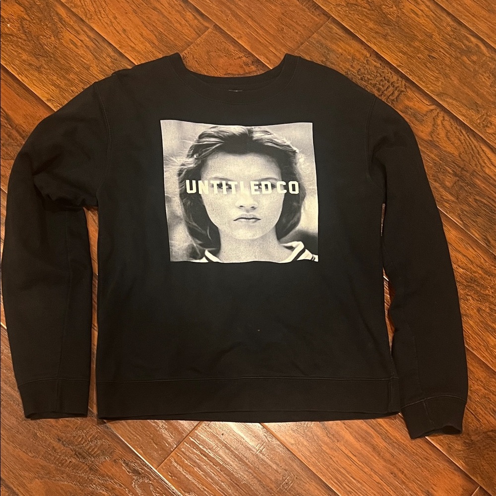♠️ Black Graphic Sweatshirt